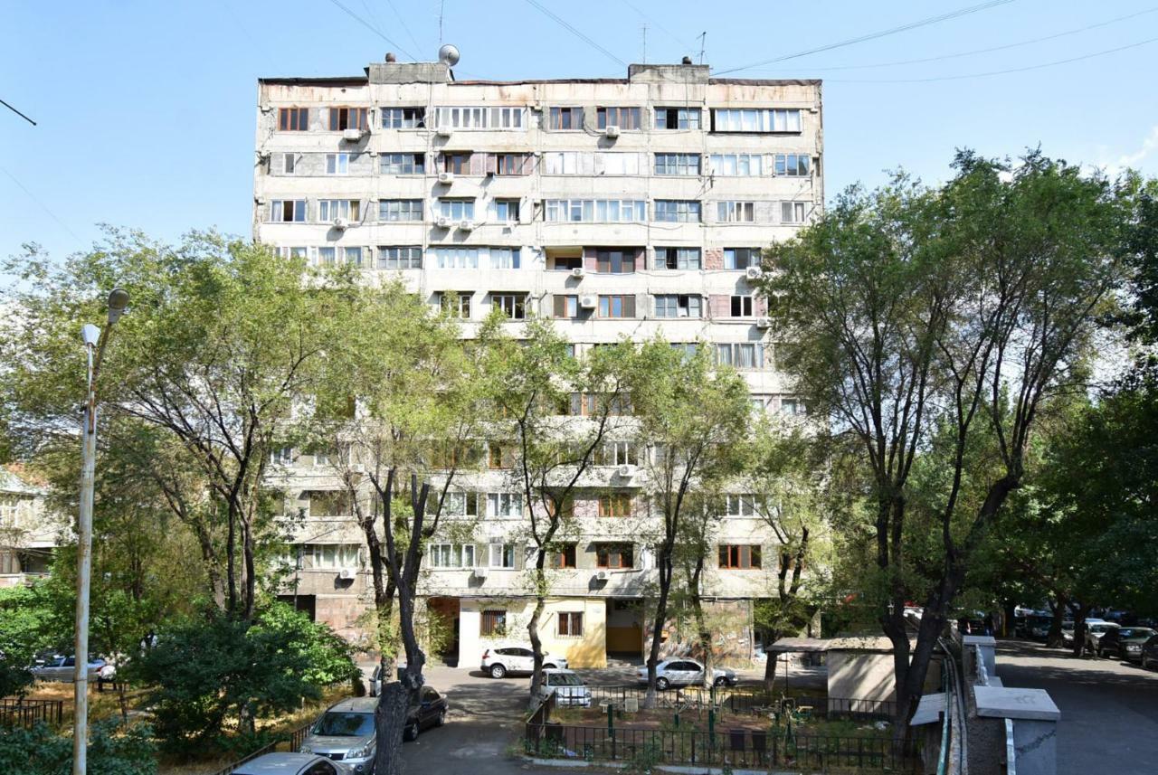 Perfect Apartment In Center Of Yerevan City Exterior foto